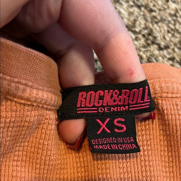 Elegant Peach Embroidered Sleeveless Blouse - Picture 2 of 3